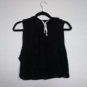 A black short sleeve crop top